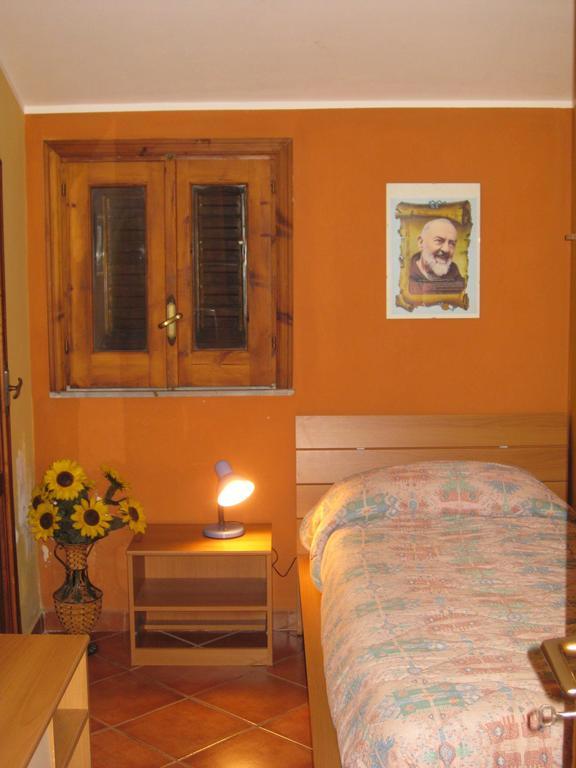 Villa Nina Trecastagni Habitación foto